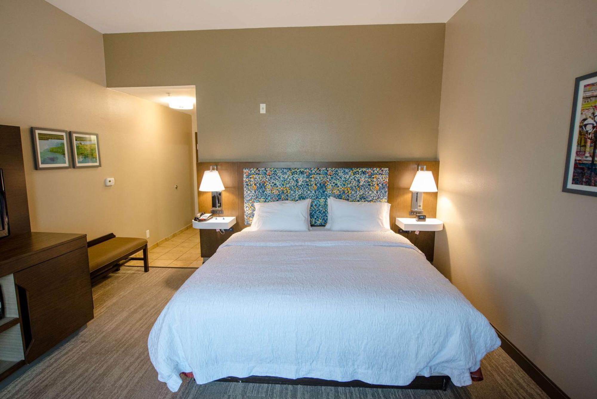 Hotel Hampton &