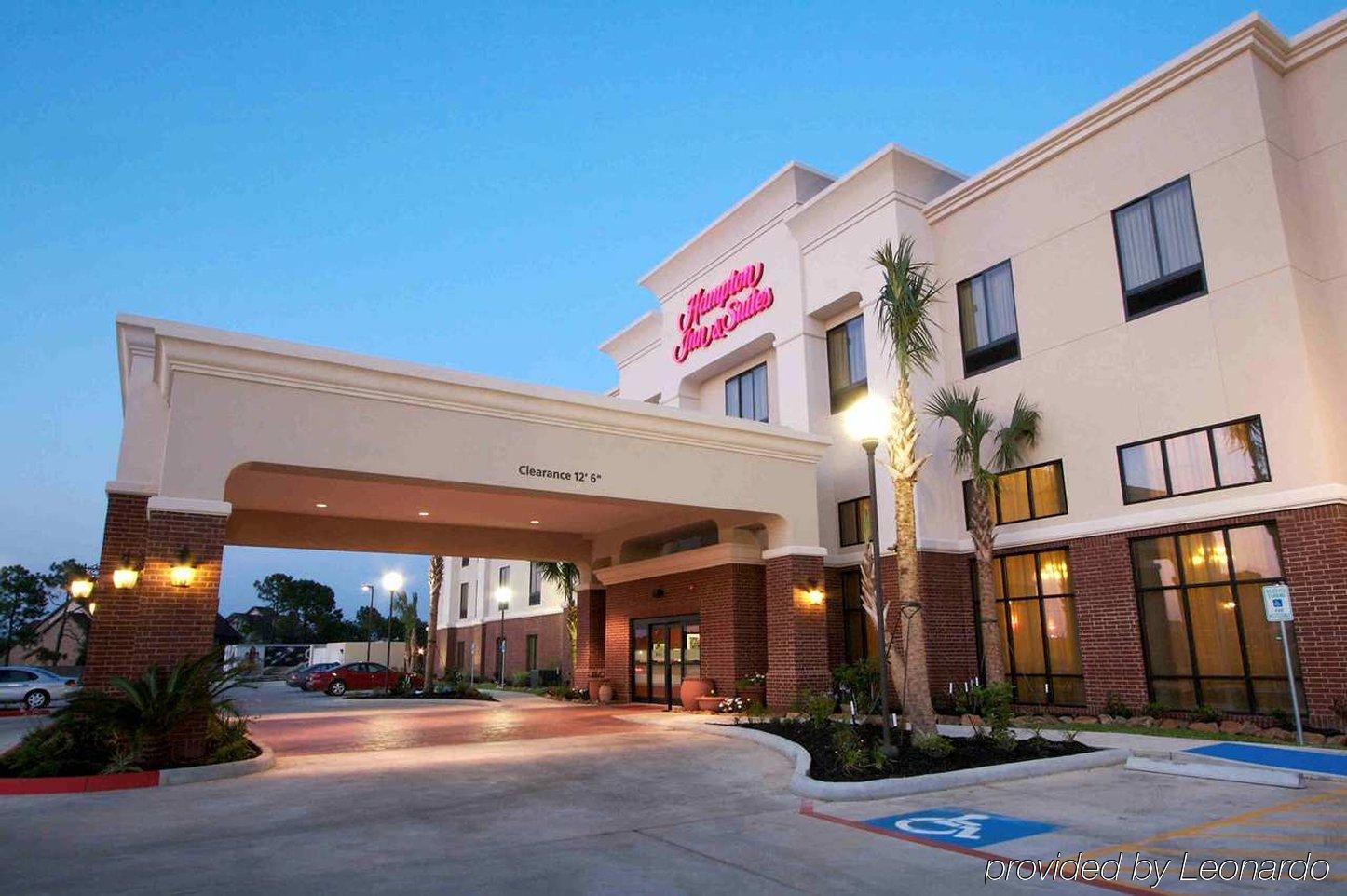 Hampton & Hotel 3*