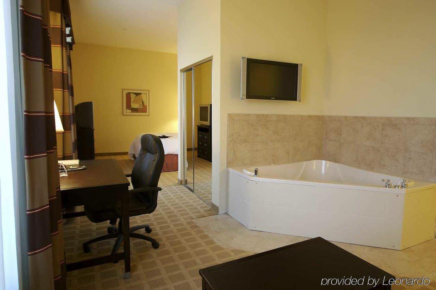 Hotel Hampton &